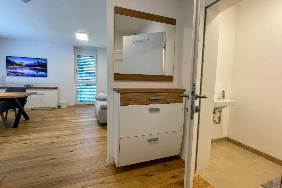 MÖBLIERTE 3 ZIMMER WOHNUNG mit Balkon | DAS KREMSERBERG | MÖBLIERT - Bild 3