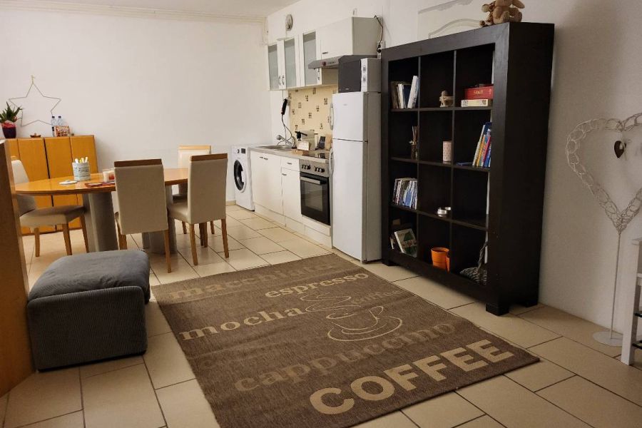 Wien, 14.: 2mal 2-Zi.-Wo. U3 direkt 51a 48a Uni Neubau Küche Terr - Bild 1