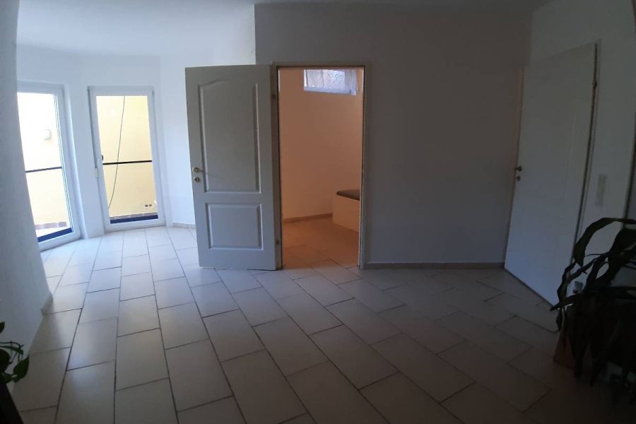 Wien, 14.: 2mal 2-Zi.-Wo. U3 direkt 51a 48a Uni Neubau Küche Terr - Bild 3