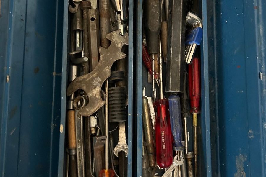 Verkaufe Werkzeug und kleine Maschinen - Bild 1
