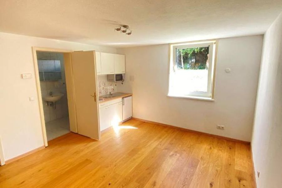 1-ZiWohnungSinglküche+Badezi+Autostellplatz Feldkirch-grenznah FL/CH - Bild 4